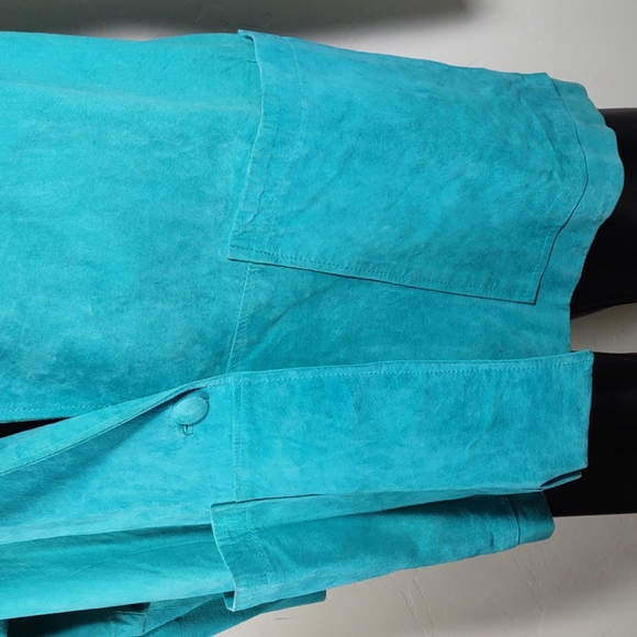 Cedars Lightweight Suede Jacket - Picture 4 of 6